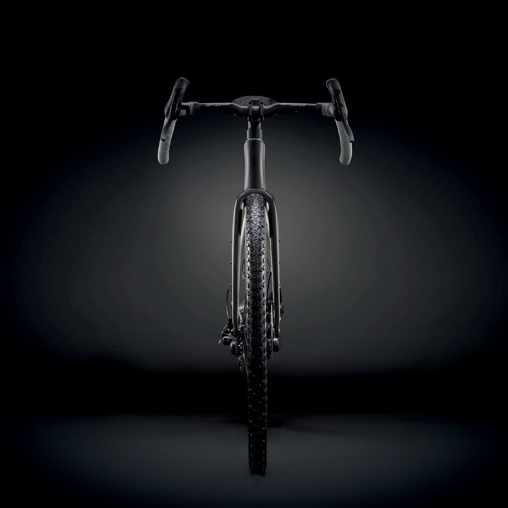 
                  
                    AGO - CARBON-WHITE PEARL-COBALT BLU MATT 23
                  
                