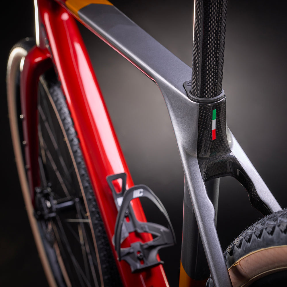 
                  
                    AGO - SAND-GREEN-RED SHINY 23
                  
                