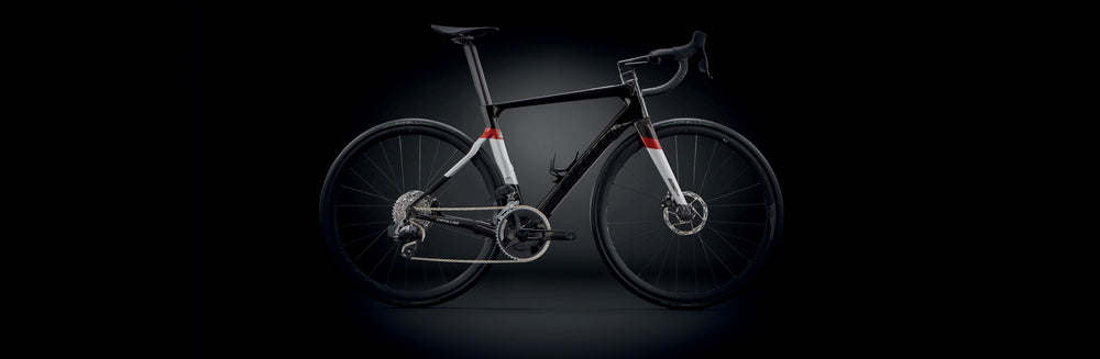 BOND EVO - CARBON-SILVER-RED METAL SHINY 23