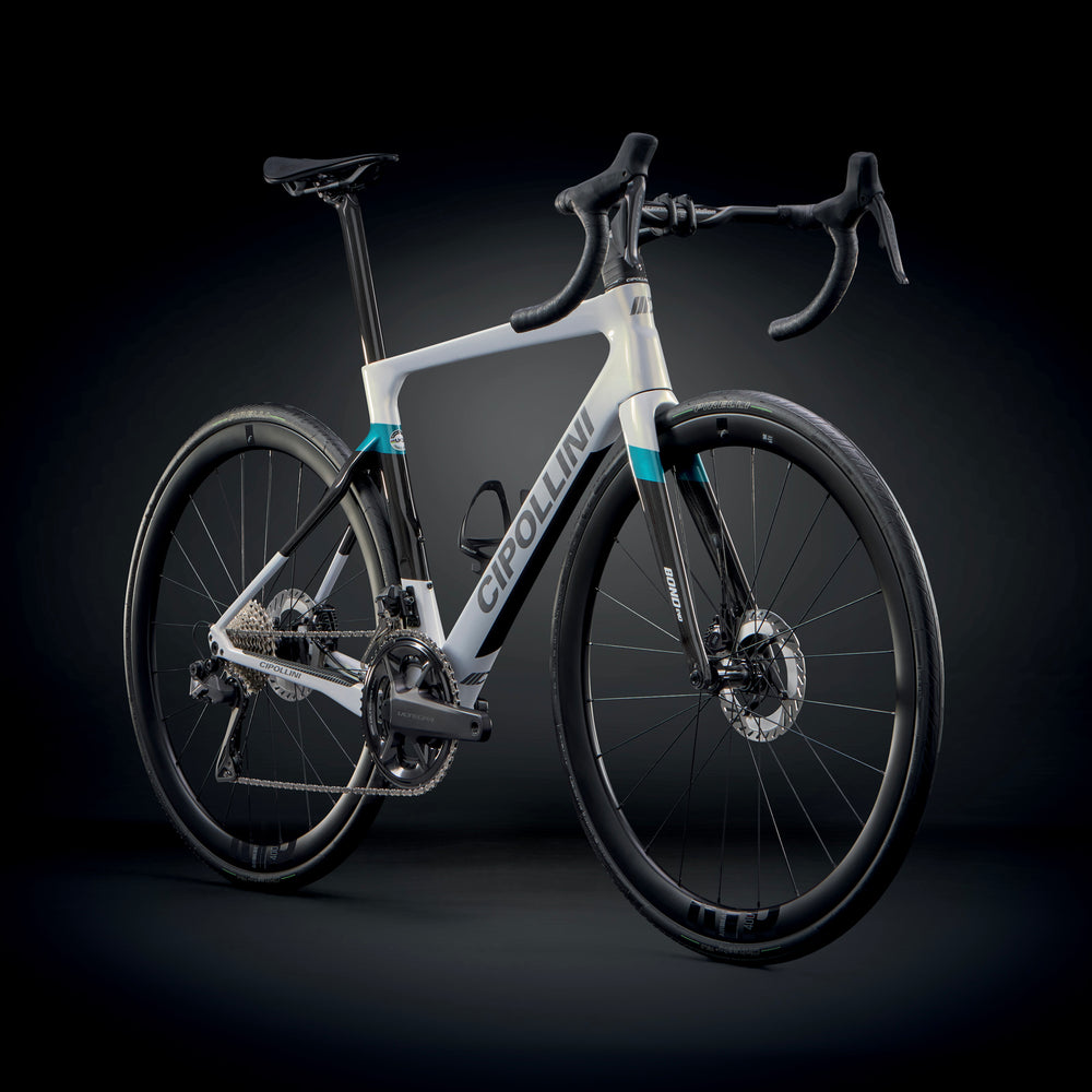 
                  
                    BOND EVO - WHITE PEARL-CARBON-OTTANIO SHINY 23
                  
                