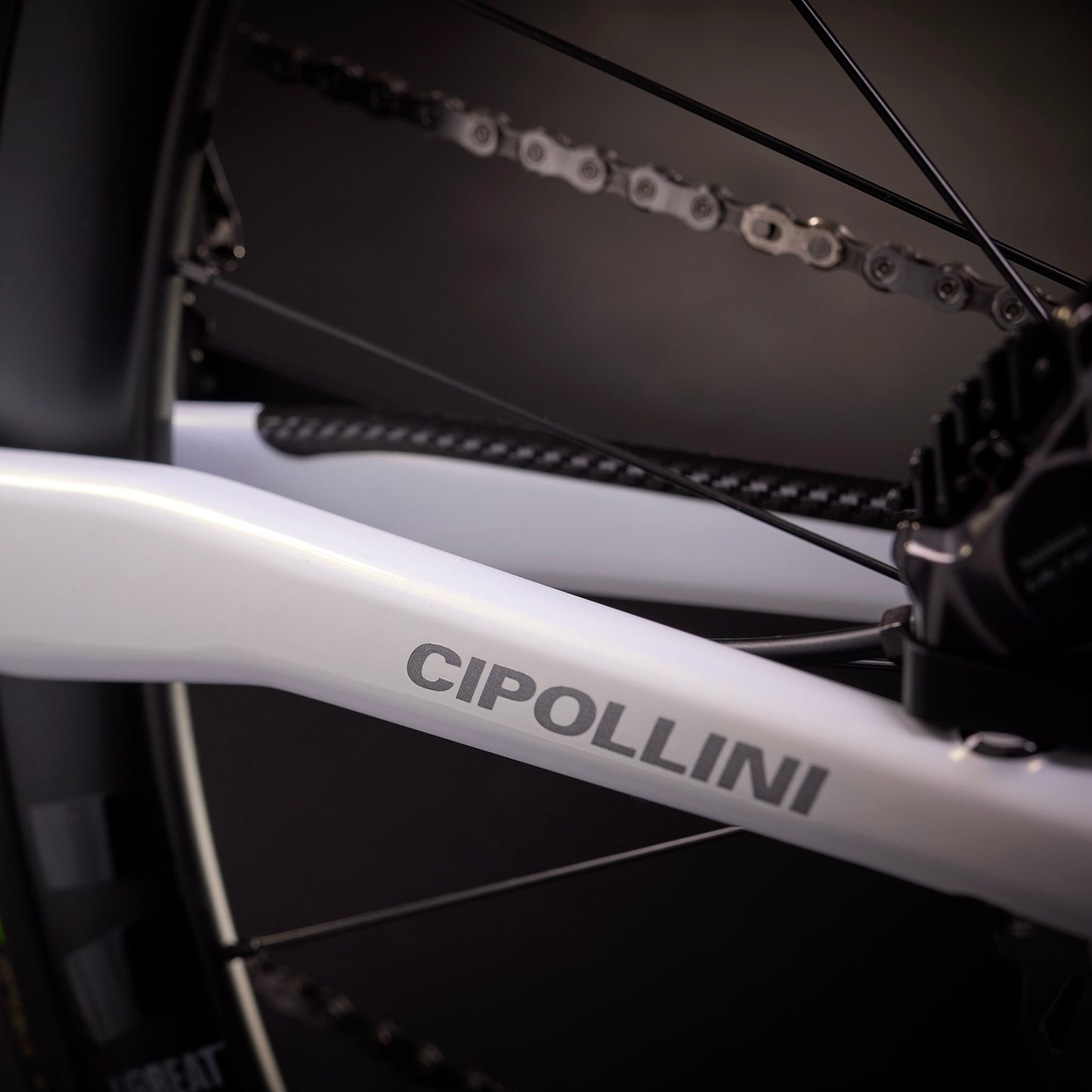 
                  
                    BOND EVO - WHITE PEARL-CARBON-OTTANIO SHINY 23
                  
                