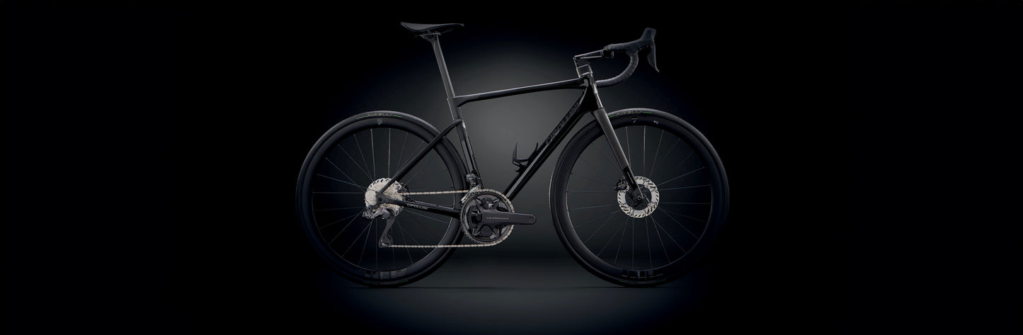 
                  
                    DOLOMIA - BLACK-BLACK-CARBON SHINY/MATT 25
                  
                