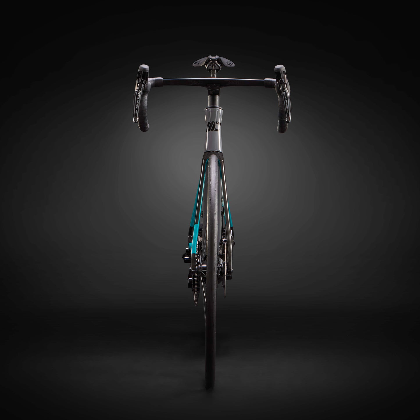 
                  
                    DOLOMIA - GREY NARDO'-DEEP OCEAN-BLACK SHINY 24
                  
                