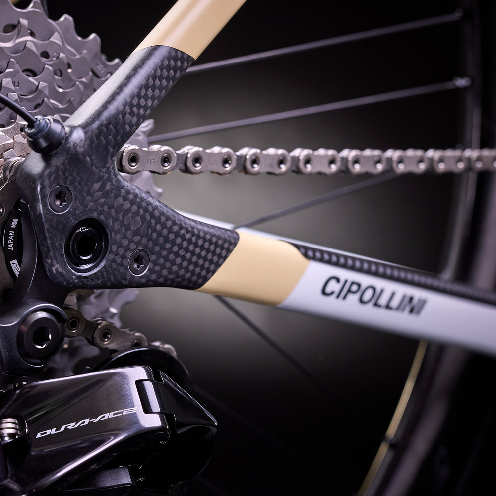 
                  
                    DOLOMIA - WHITE-SAND-CARBON SHINY/MATT 25
                  
                