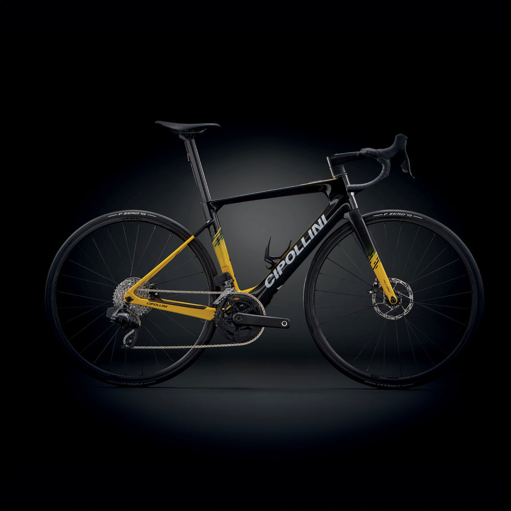 
                  
                    FLUSSO - CARBON - YELLOW SHINY 22
                  
                