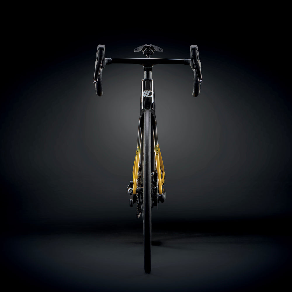
                  
                    FLUSSO - CARBON - YELLOW SHINY 22
                  
                