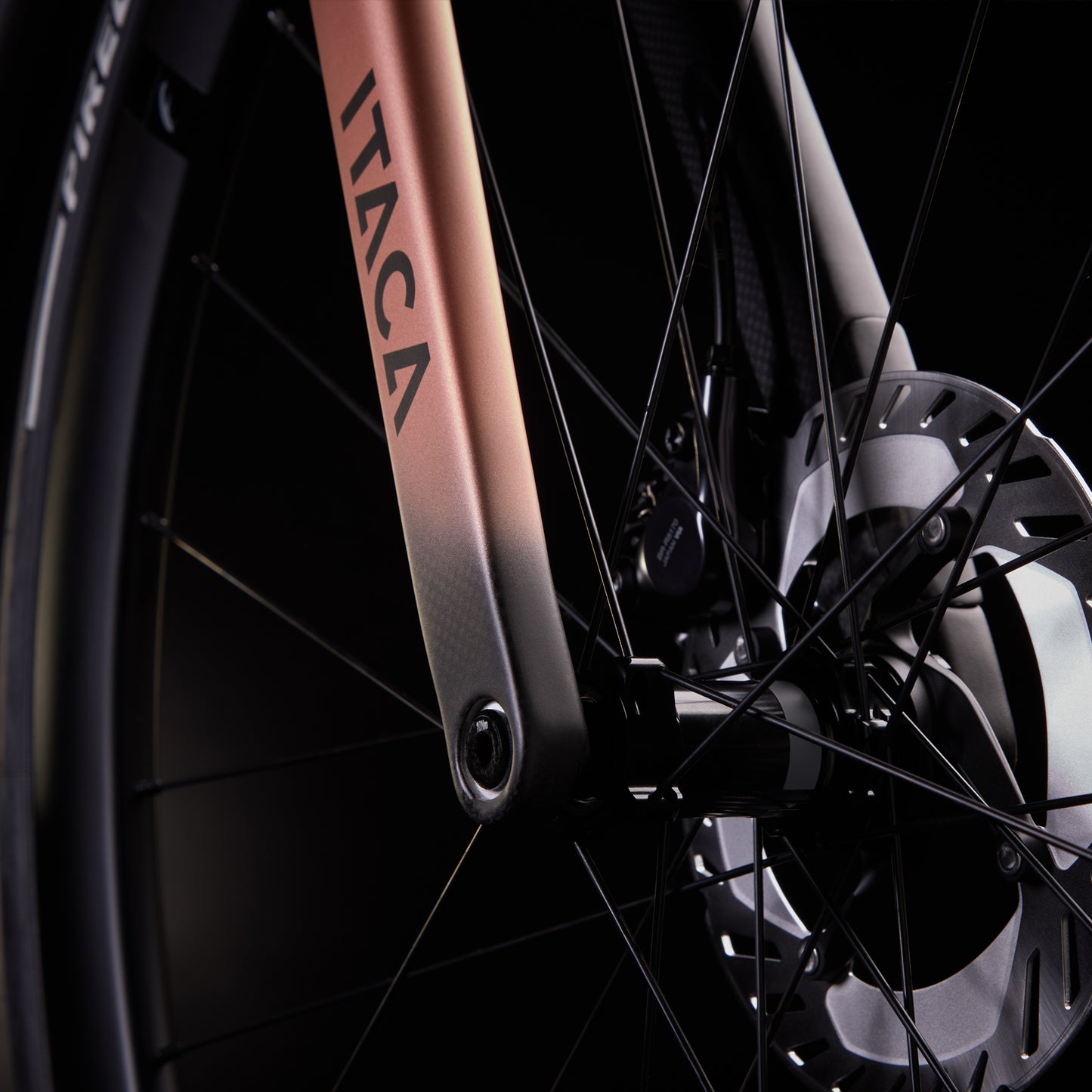 
                  
                    ITACA - DEEP EMERALD-CARBON-BLACK SHINY/MATT 25
                  
                
