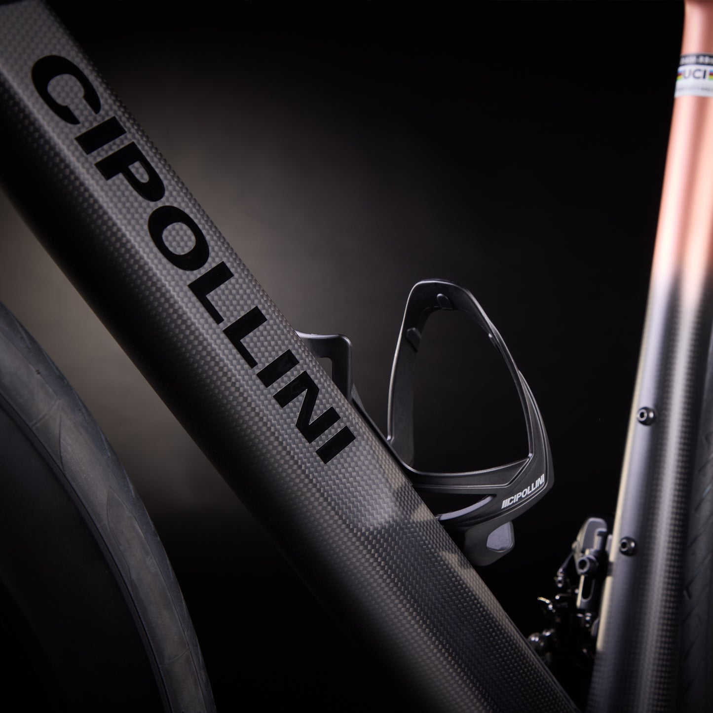 
                  
                    ITACA - GREY-DARK GREY-CARBON SHINY/MATT 25
                  
                