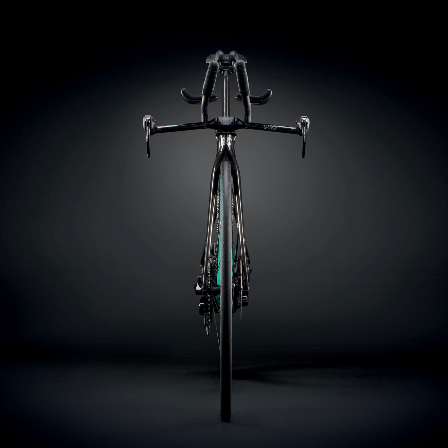 
                  
                    NKTT - CARBON-GREY-BLUE WATER SHINY 21
                  
                
