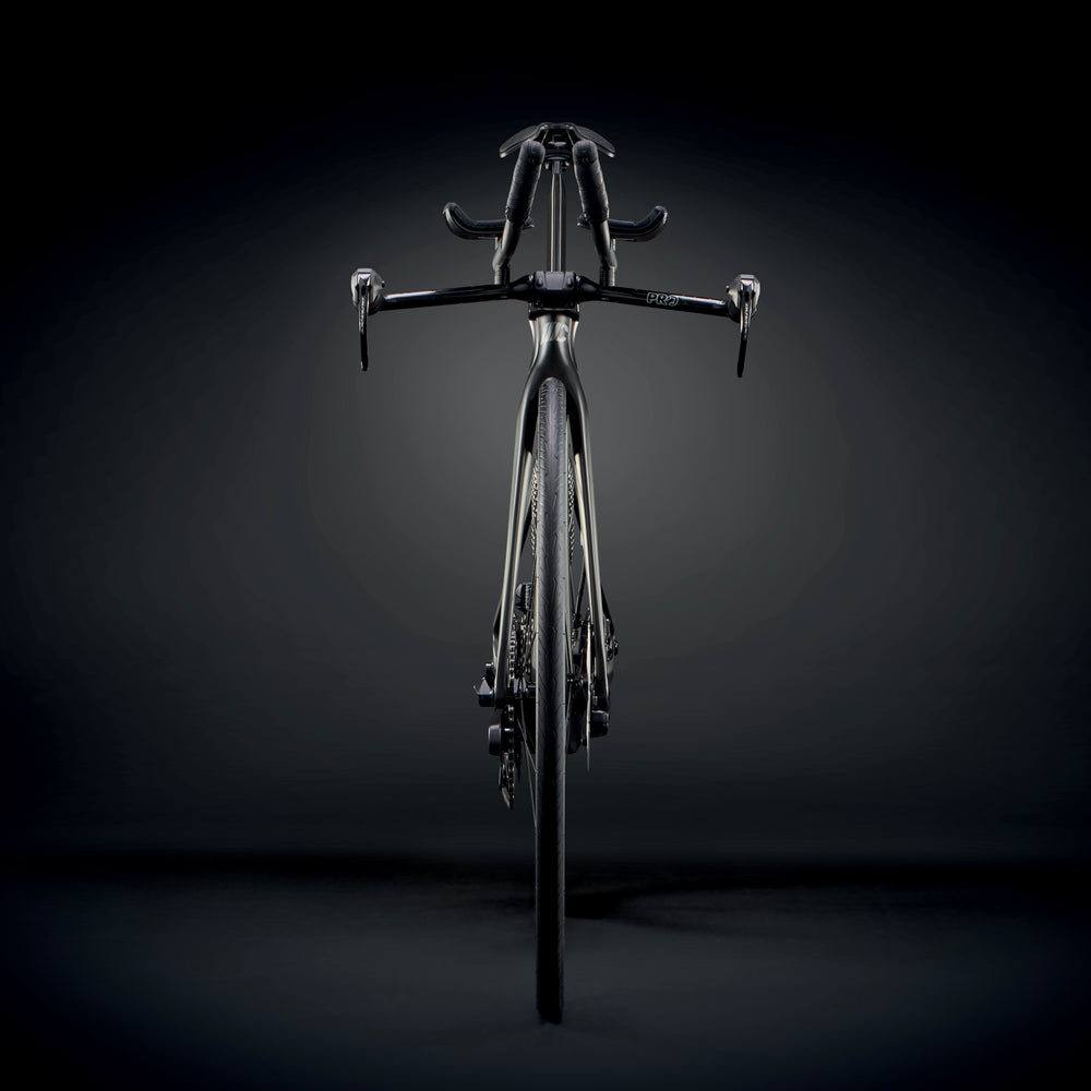 
                  
                    NKTT - CARBON MATT-GREY MATT-CHROME SHINY 21
                  
                