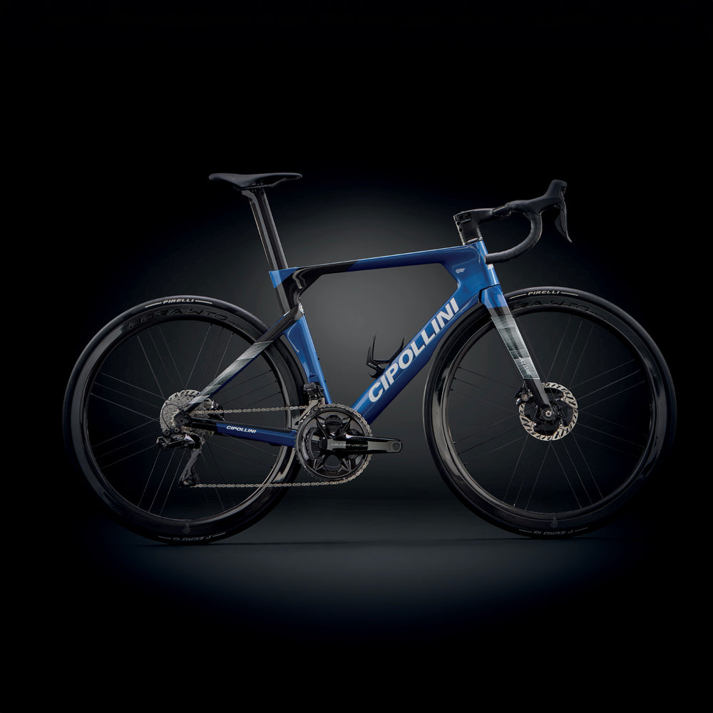 
                  
                    RB1K AD.ONE - COBALT BLUE - CARBON - WHITE SHINY 22
                  
                