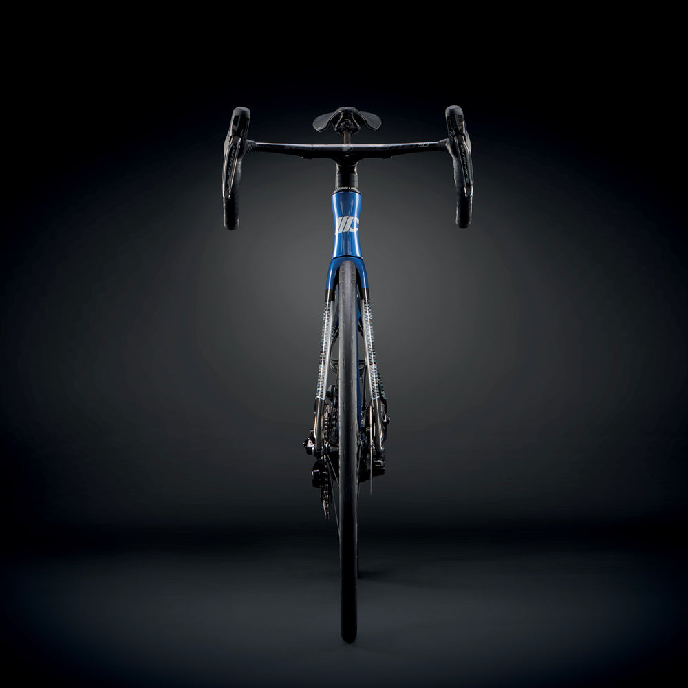 
                  
                    RB1K AD.ONE - COBALT BLUE - CARBON - WHITE SHINY 22
                  
                
