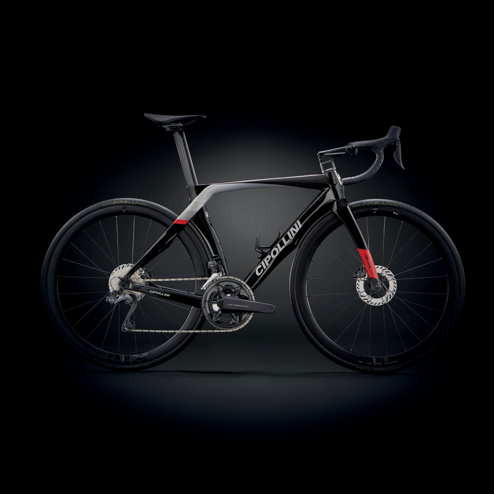 
                  
                    RB1K THE ONE - BLACK-CARBON-SILVER SHINY 23
                  
                