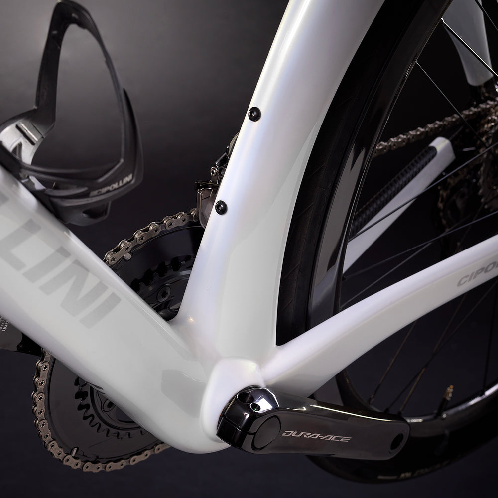 
                  
                    RB1K THE ONE - CARBON-SILVER-RED METAL SHINY 23
                  
                